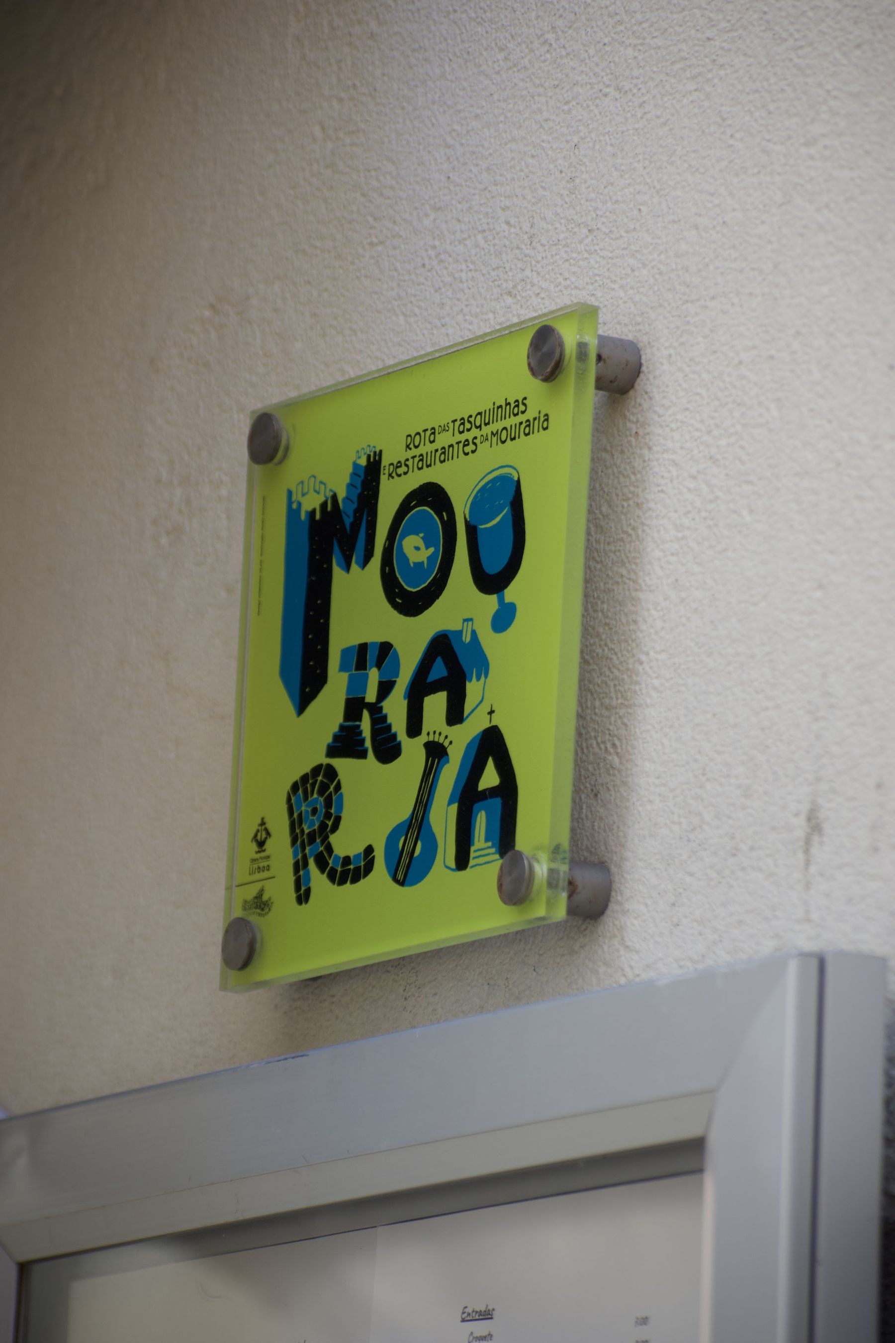 Rua da Mouraria junto ao restaurante